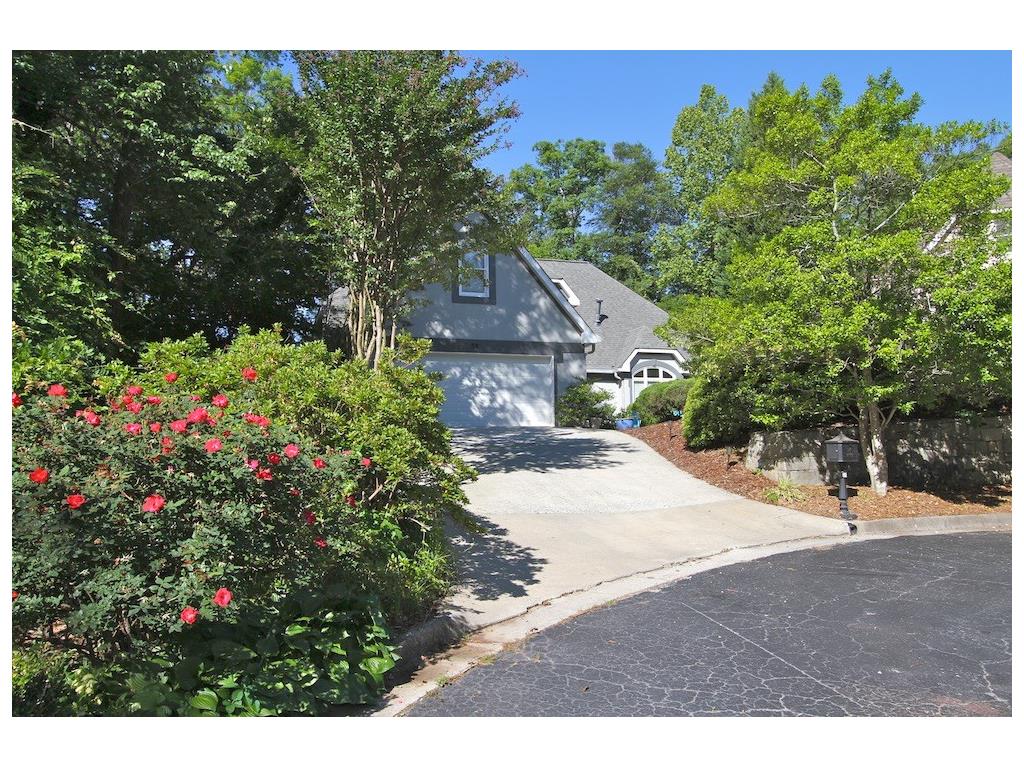38 Plantation Drive NE, Atlanta, GA 30324