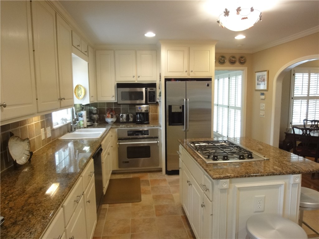 1217 Pine Ridge Road NE, Atlanta, GA 30324