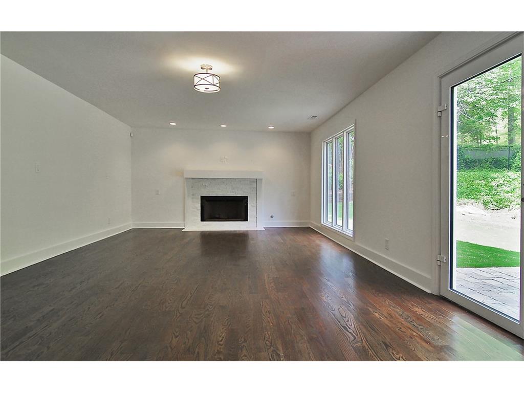 1196 Roxboro Cove NE, Atlanta, GA 30324