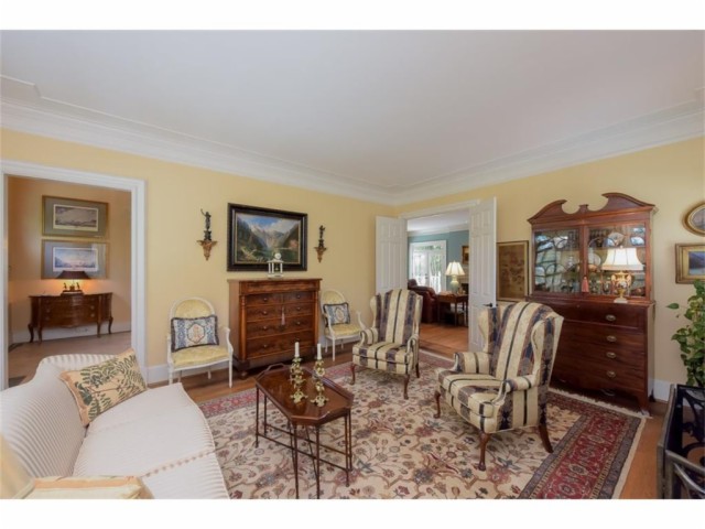1476 Brook Valley Lane NE, Atlanta, GA 30324
