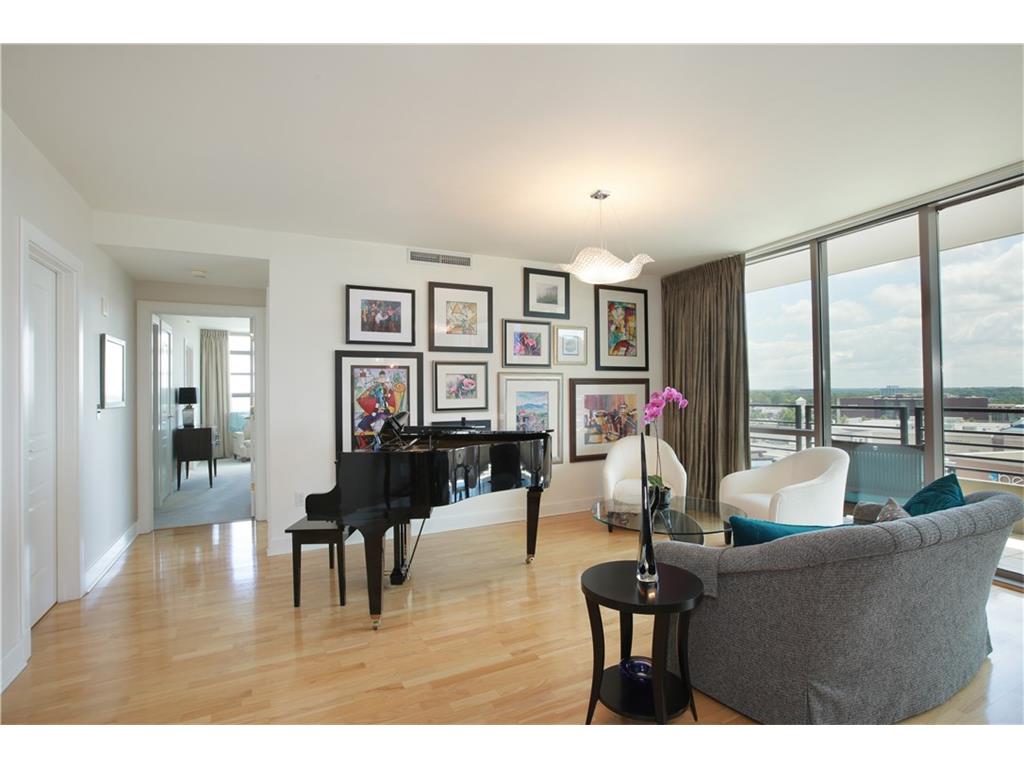 700 Park Regency Place NE, Atlanta, GA 30326