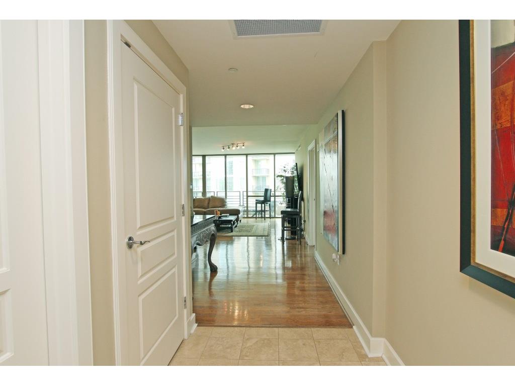 700 Park Regency Place, Atlanta, GA 30326