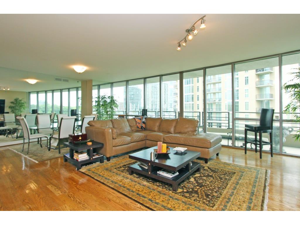 700 Park Regency Place, Atlanta, GA 30326