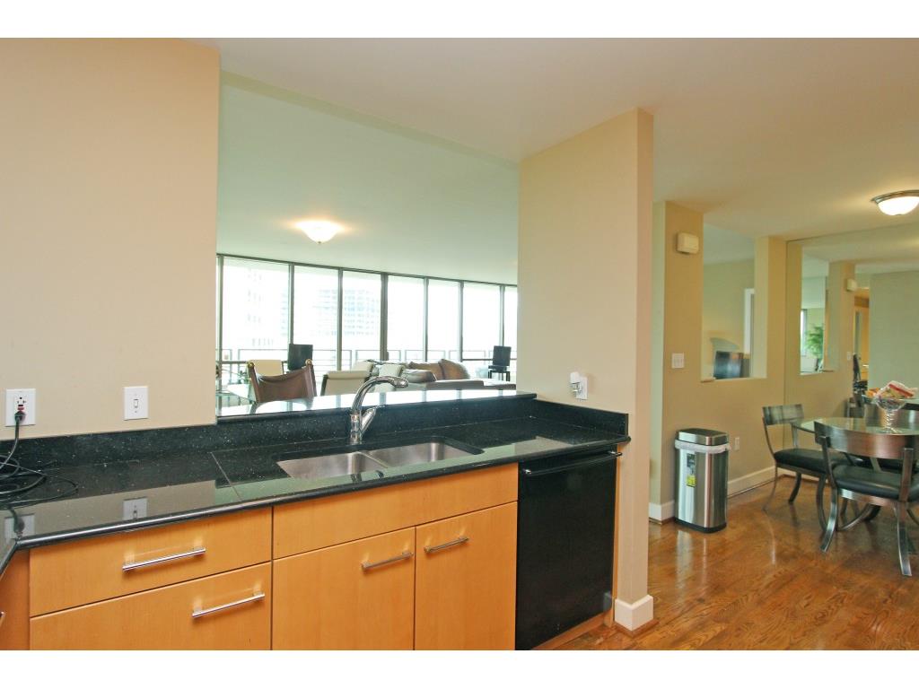 700 Park Regency Place, Atlanta, GA 30326