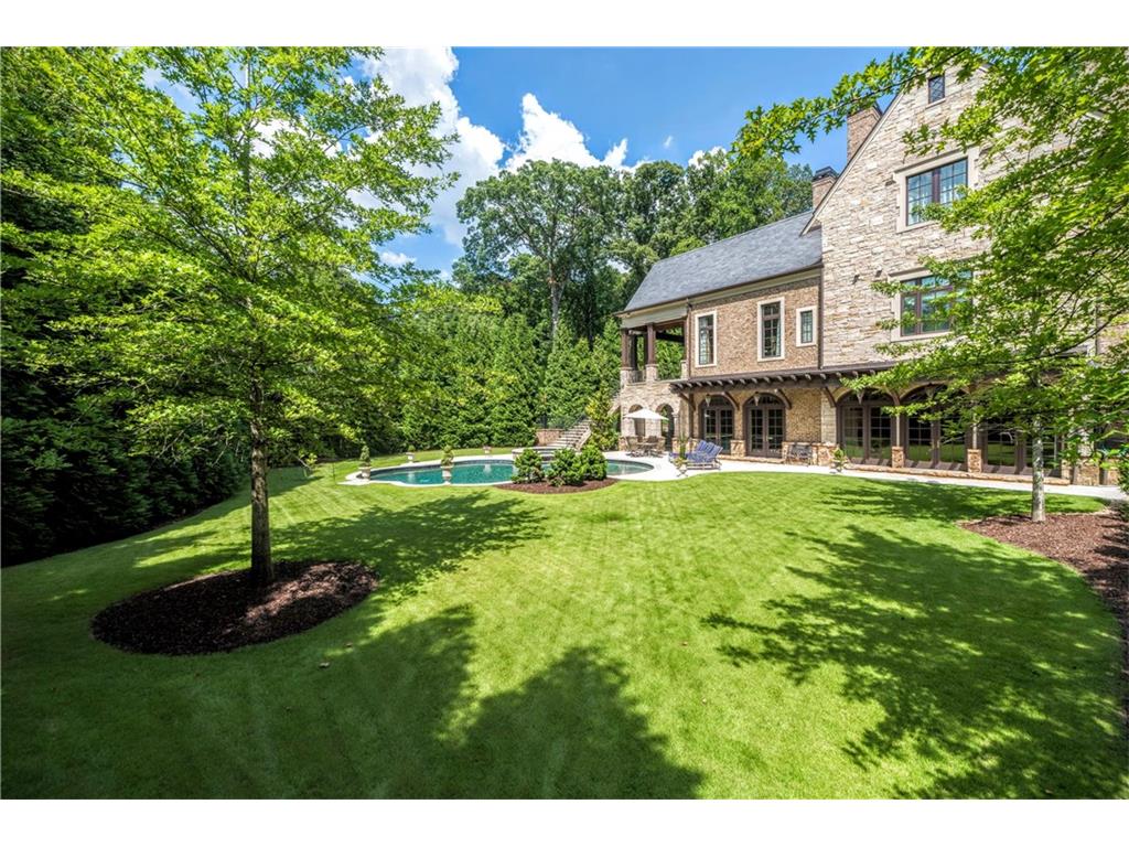 1001 W Paces Ferry Road NW, Atlanta, GA 30327