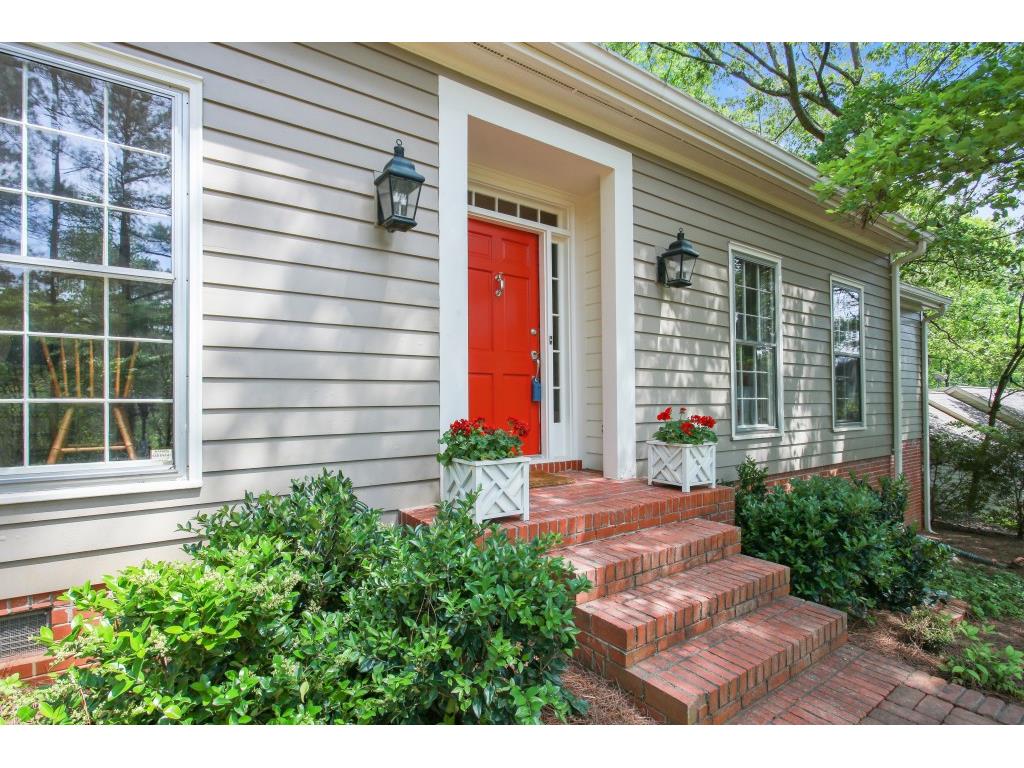 5585 Whitner Drive, Atlanta, GA 30327
