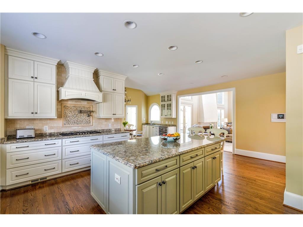 915 Reds Ridge Court, Sandy Springs, GA 30327