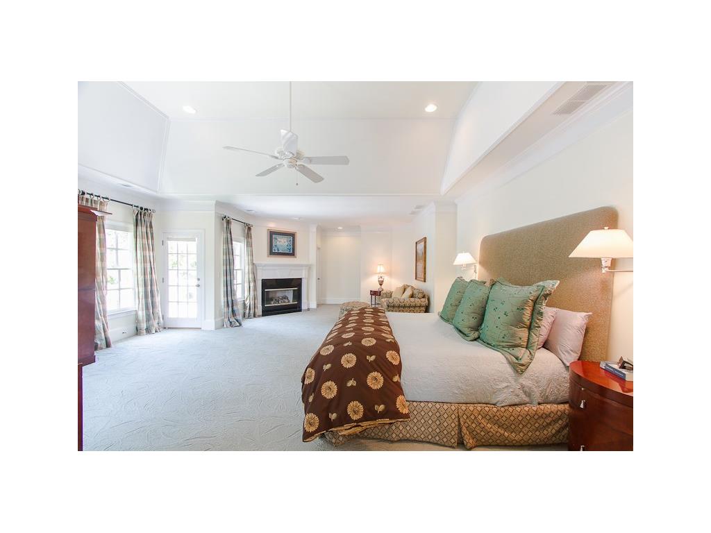 3058 Greendale Drive NW, Atlanta, GA 30327