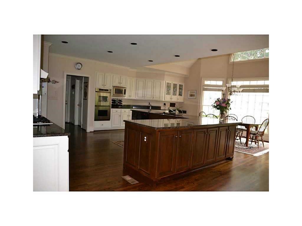 5760 Powers Ferry Road, Sandy Springs, GA 30327