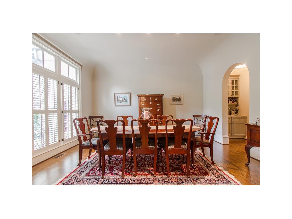 3270 Ivanhoe Drive, Atlanta, GA 30327