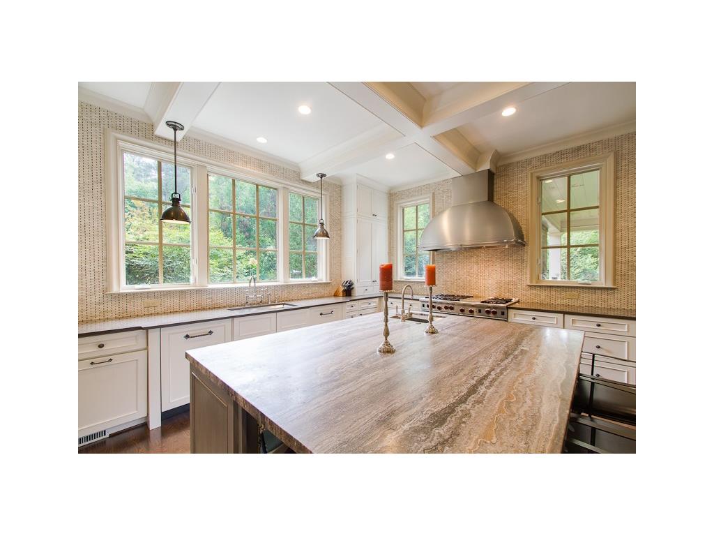 3270 Ivanhoe Drive, Atlanta, GA 30327