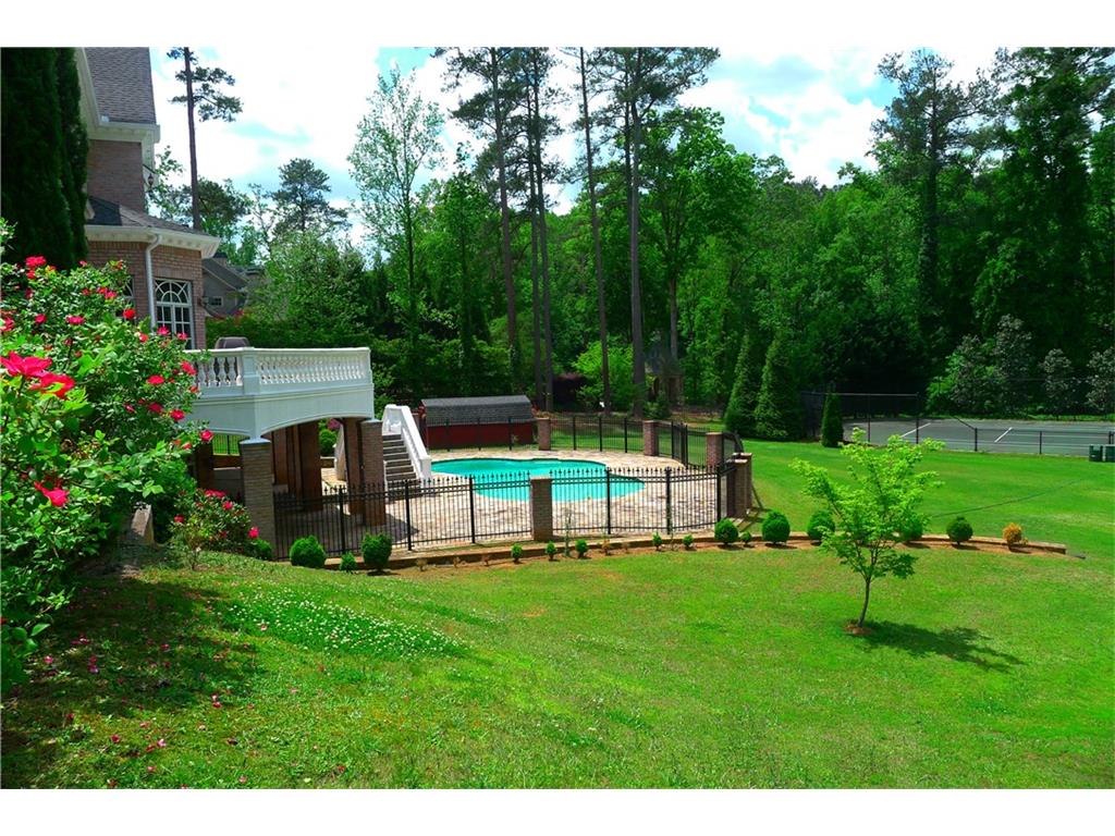 5640 Long Island Drive NW, Sandy Springs, GA 30327