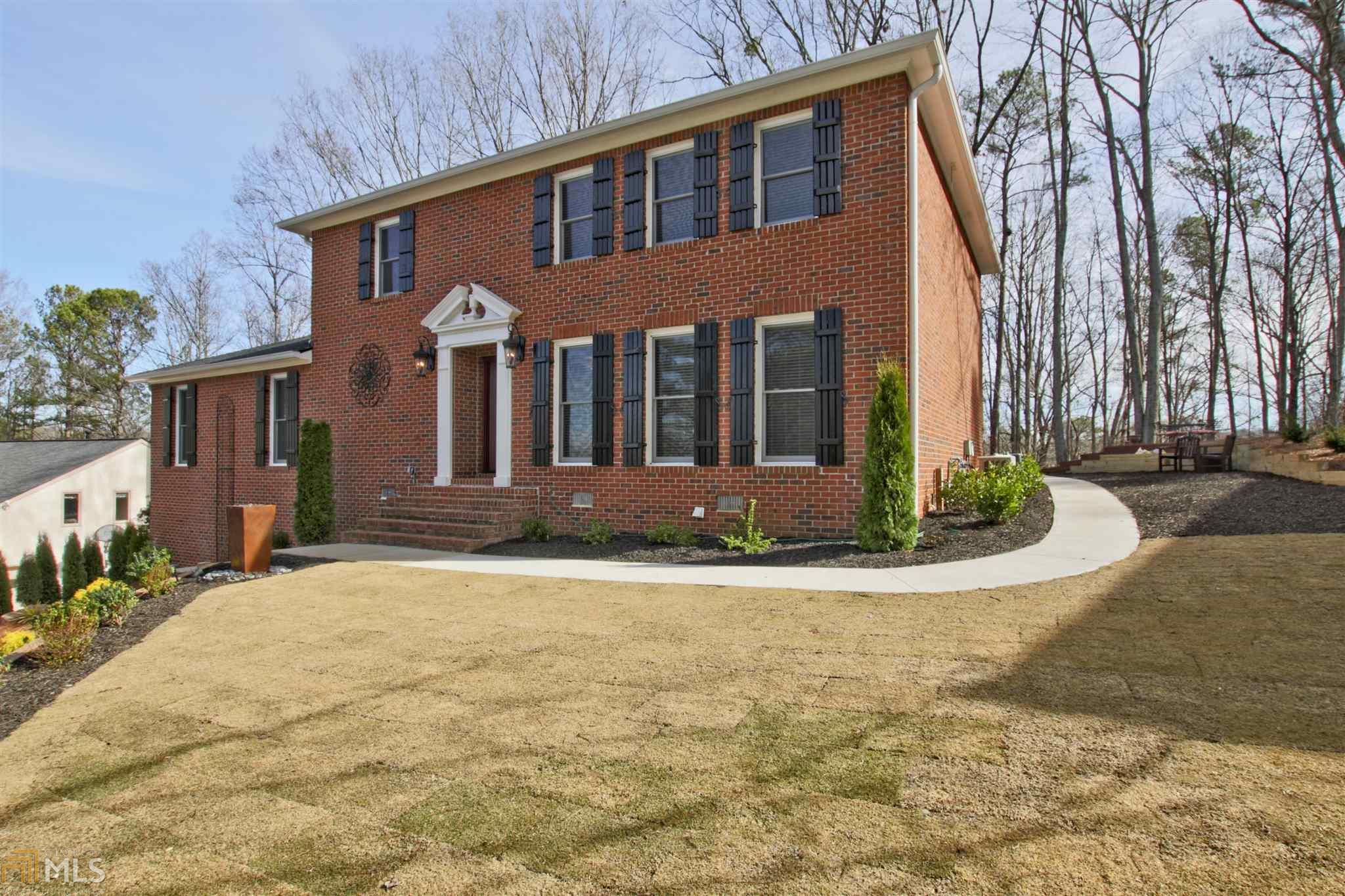 205 Marsh Glen Point, Atlanta, GA 30328