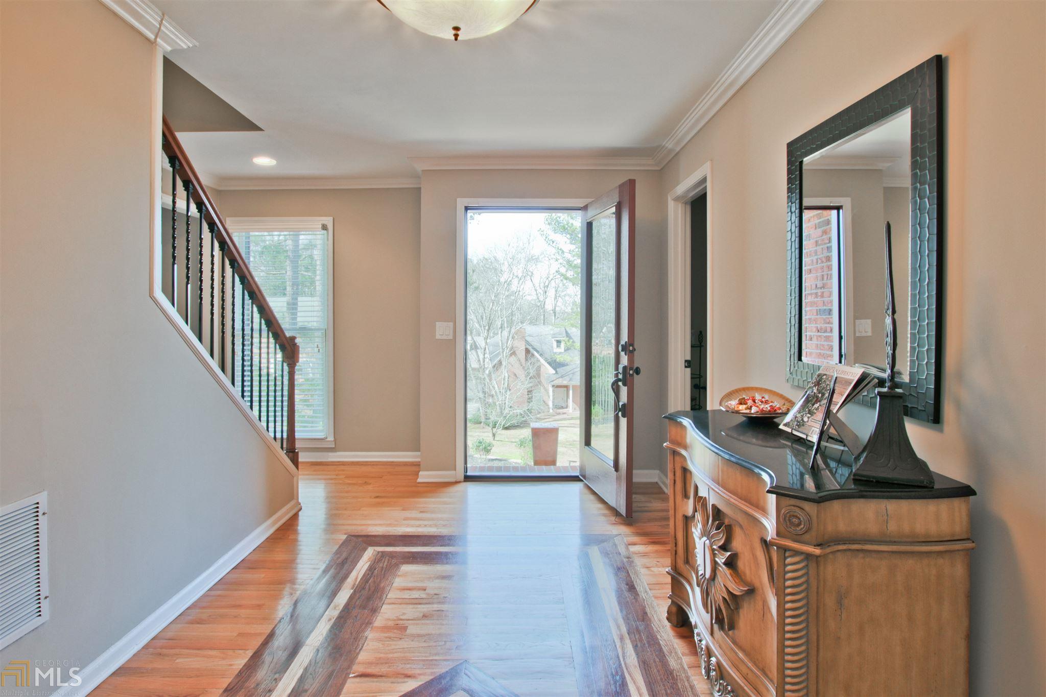205 Marsh Glen Point, Atlanta, GA 30328