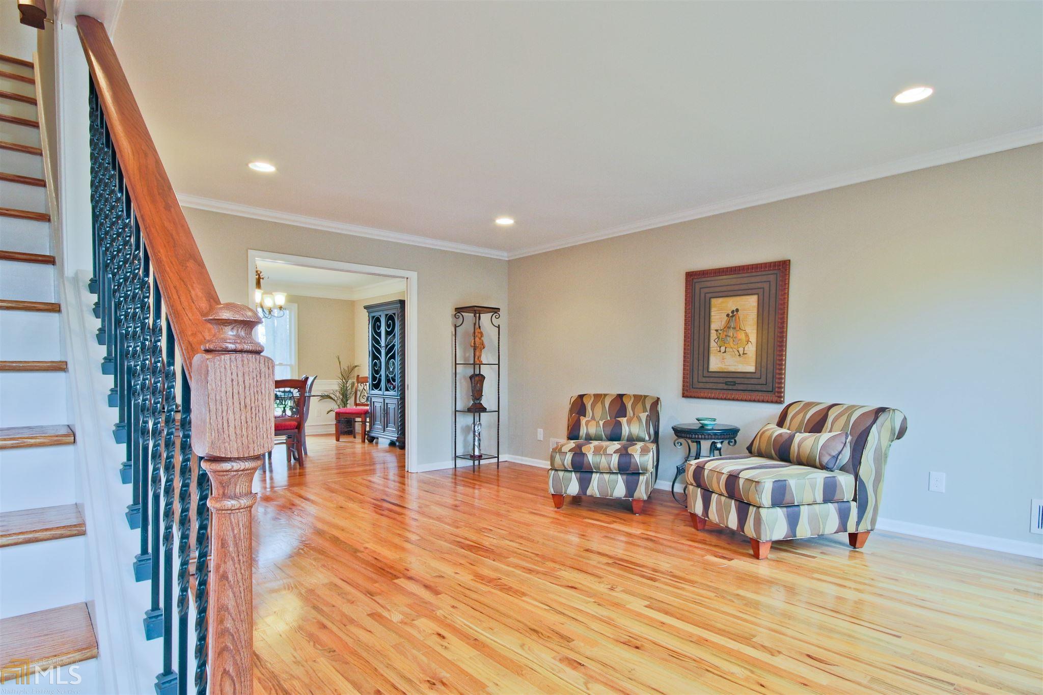 205 Marsh Glen Point, Atlanta, GA 30328