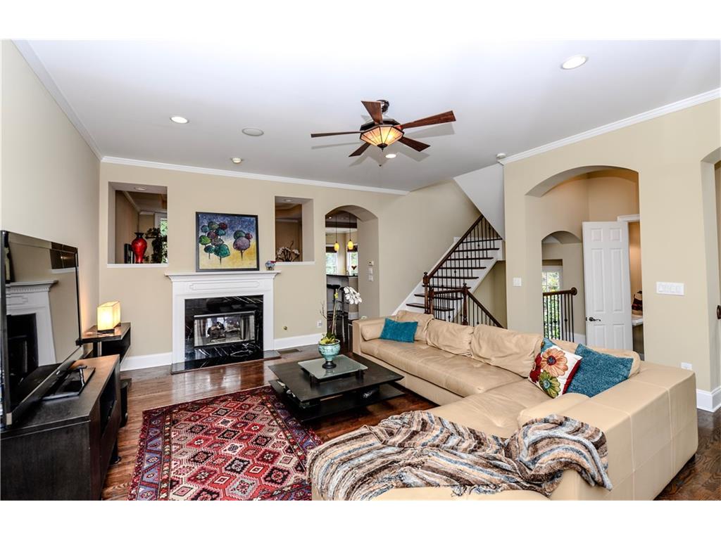 5935 Reddington Way, Sandy Springs, GA 30328