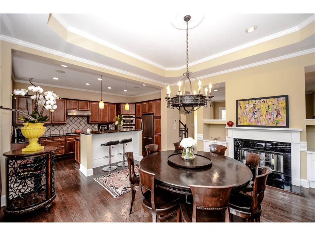 5935 Reddington Way, Sandy Springs, GA 30328