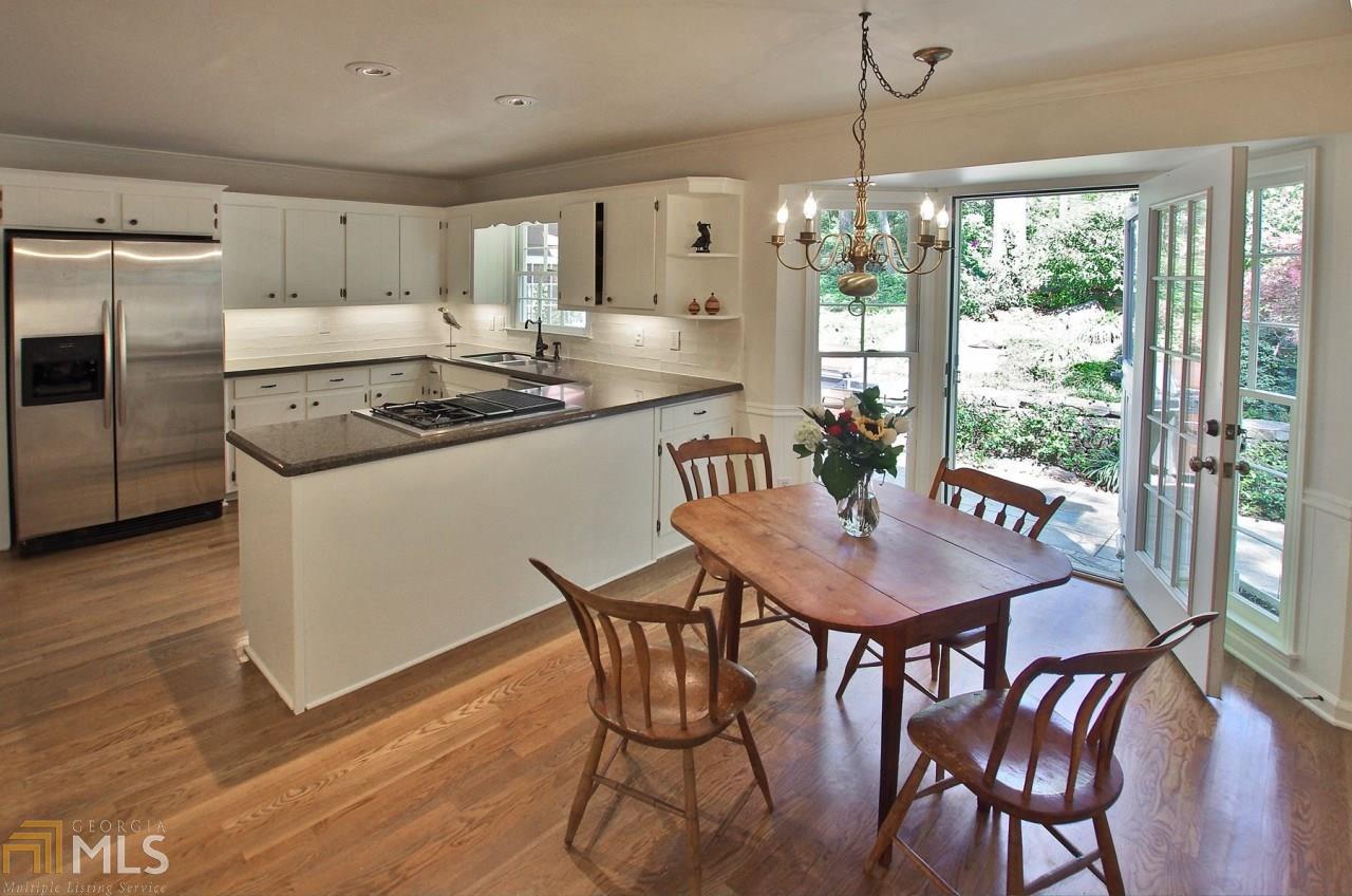 620 Hunters Branch Ln, Sandy Springs, GA 30328