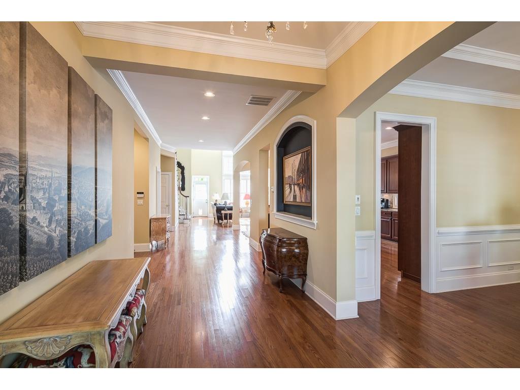 305 Wembley Circle, Sandy Springs, GA 30328
