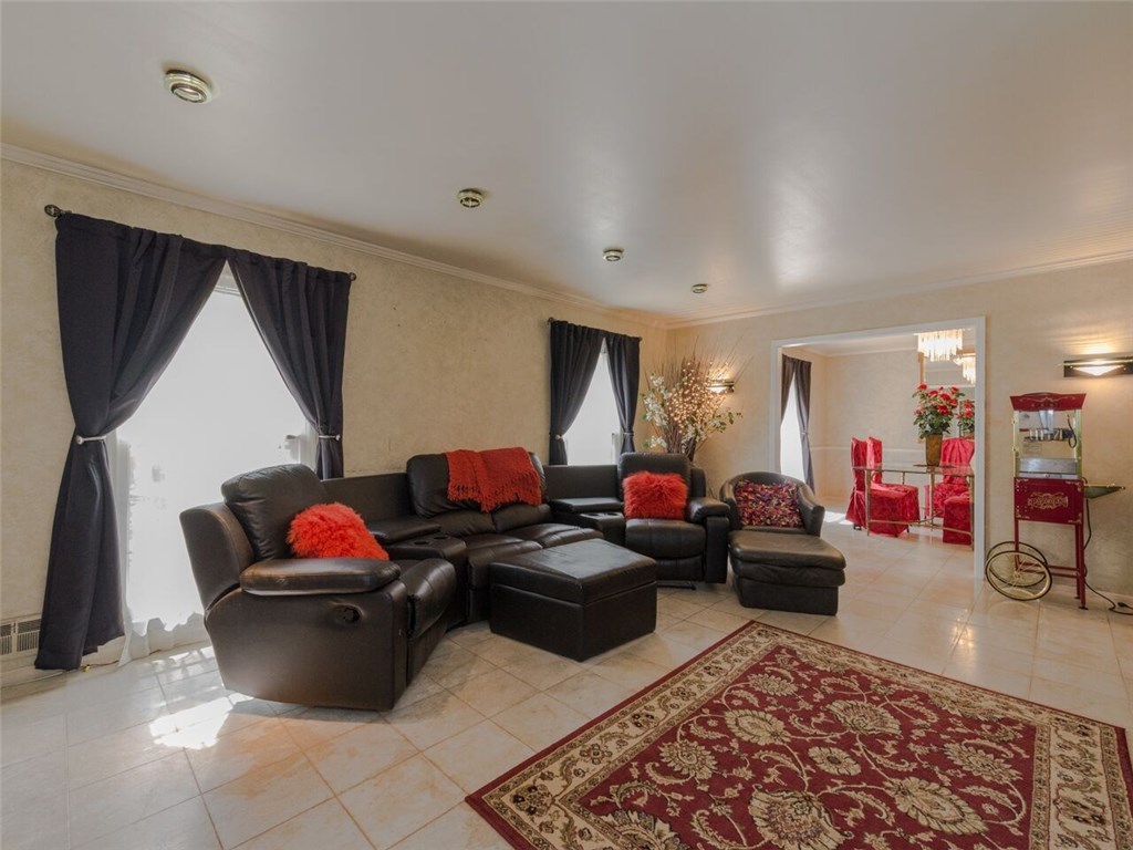 860 Spalding Drive, Sandy Springs, GA 30328