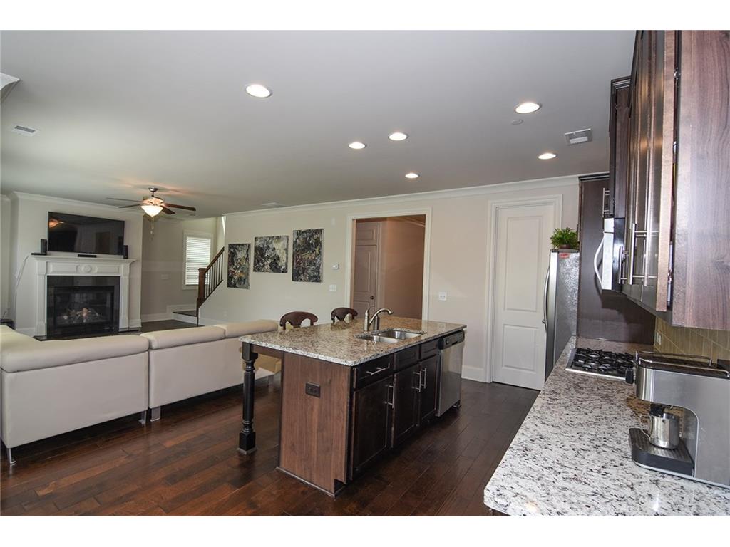 7705 Highland Bluff, Sandy Springs, GA 30328