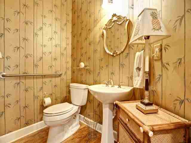 705 Glenridge Close Dr, Sandy Springs, United States 30328