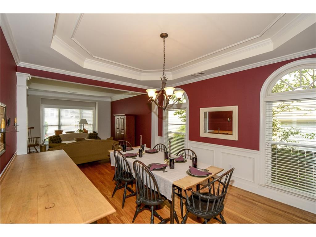 715 Glenridge Close Drive, Sandy Springs, GA 30328