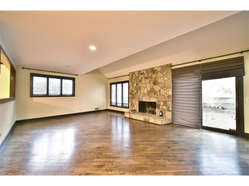 320 Benita Trace, Sandy Springs, GA 30328