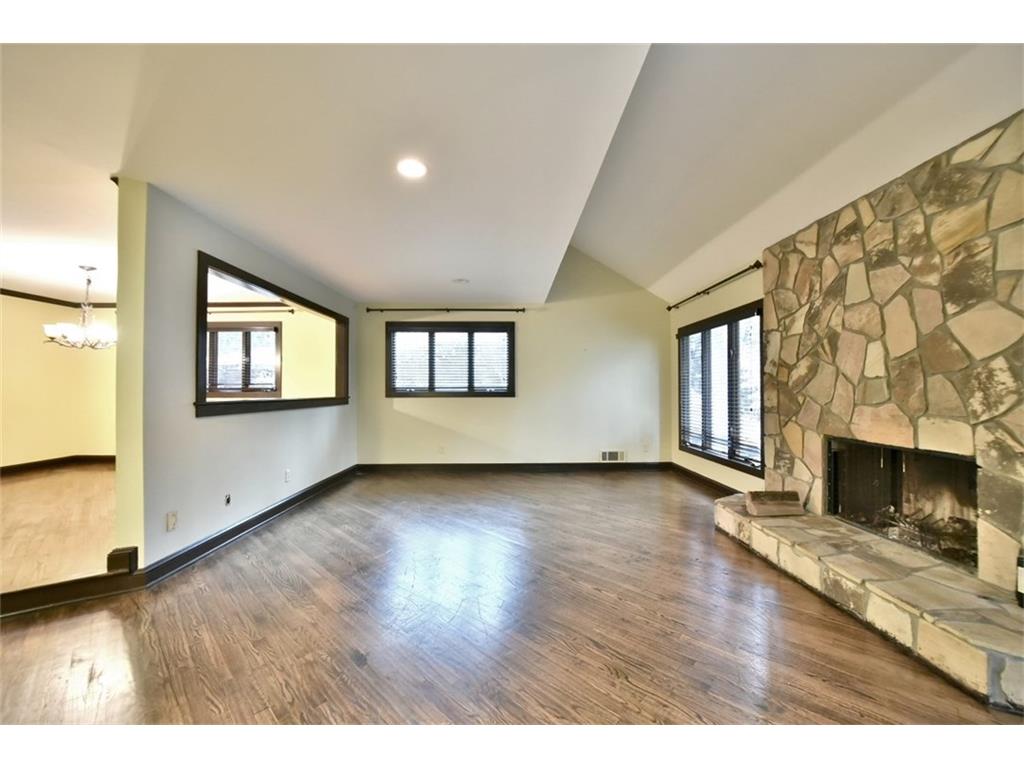 320 Benita Trace, Sandy Springs, GA 30328