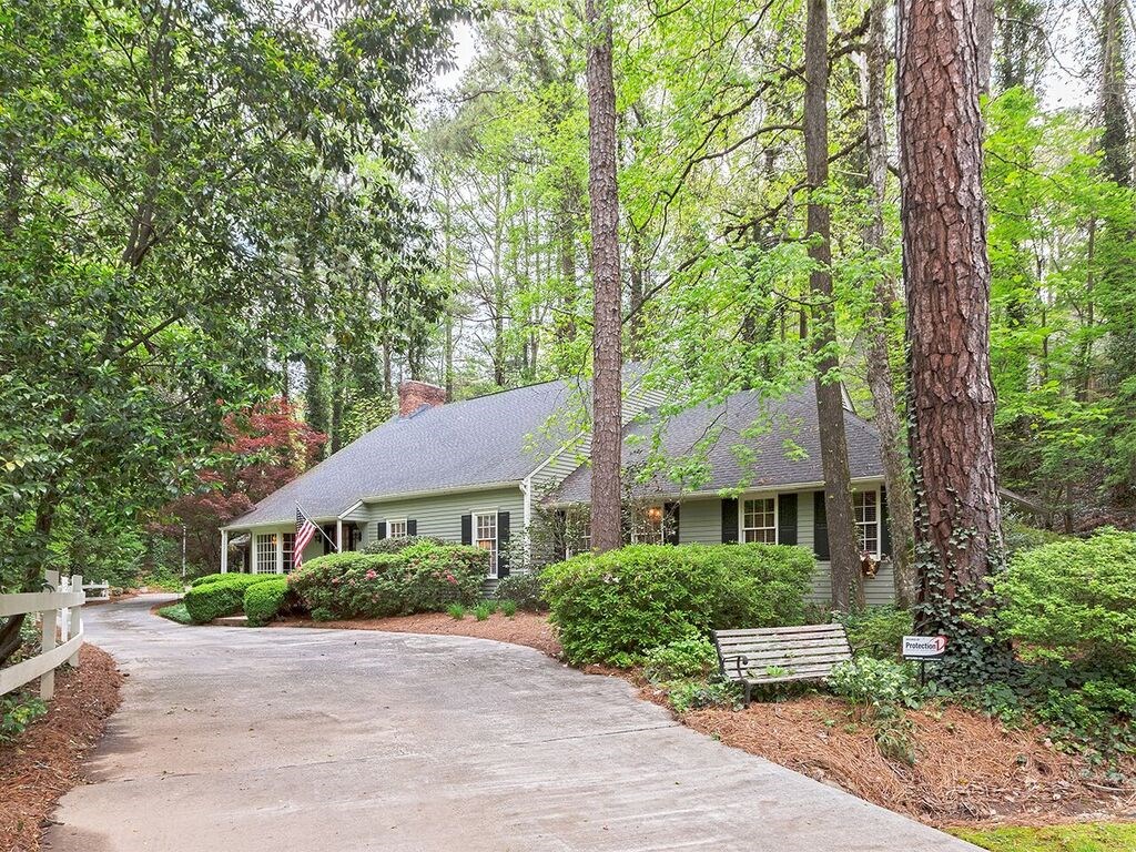 7270 Riverside Drive, Sandy Springs, GA 30328