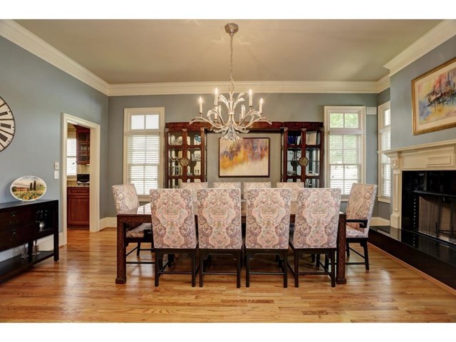6340 Cotswold Ln, Sandy Springs, United States 30328