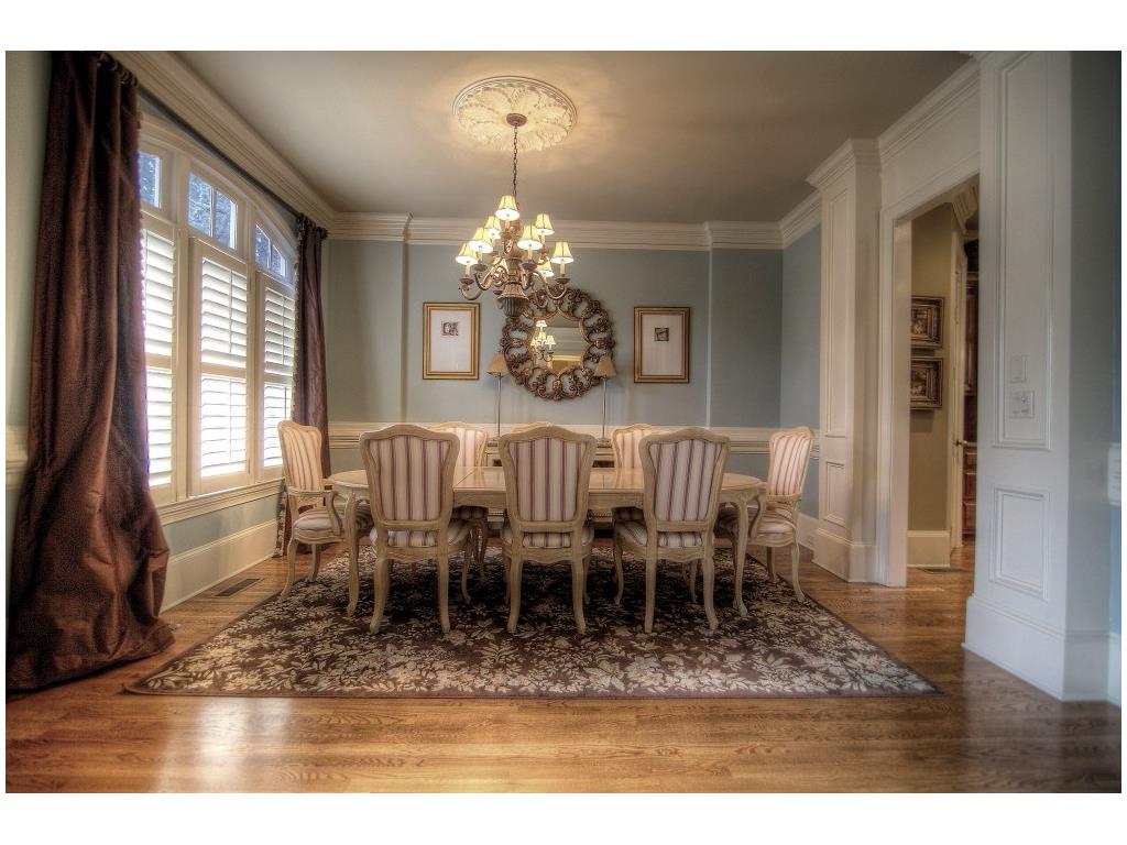 940 Glengate Place, Sandy Springs, GA 30328