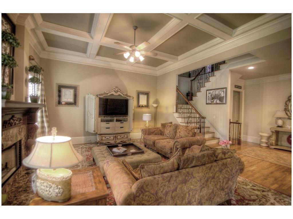 940 Glengate Place, Sandy Springs, GA 30328