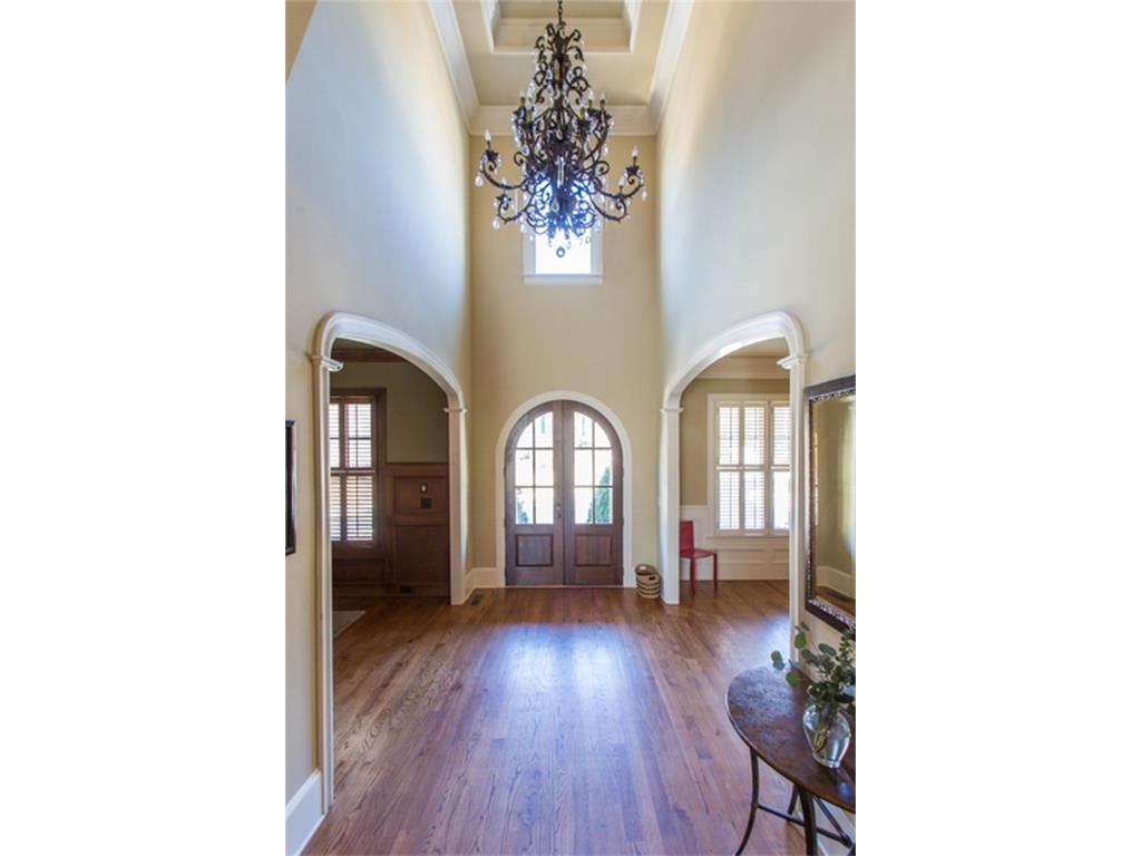 545 Glenmanor Court, Atlanta, GA 30328