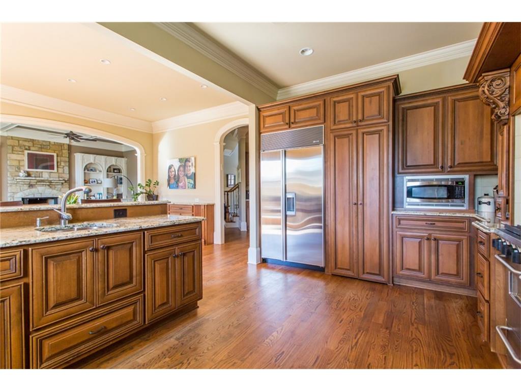545 Glenmanor Court, Atlanta, GA 30328