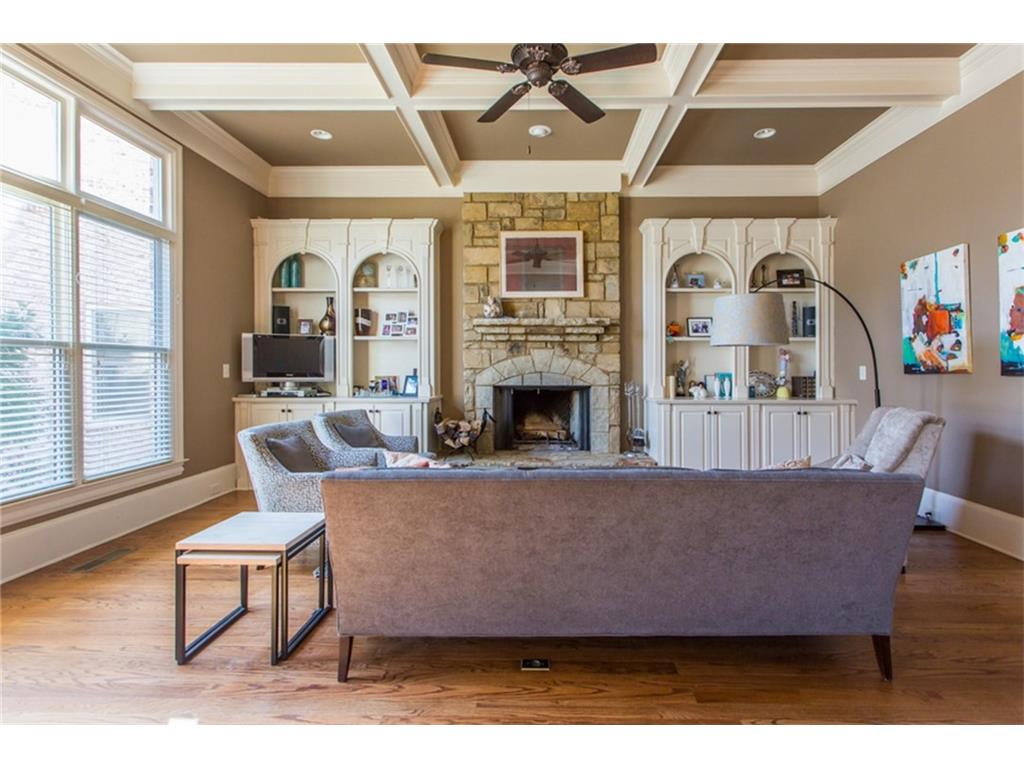 545 Glenmanor Court, Atlanta, GA 30328