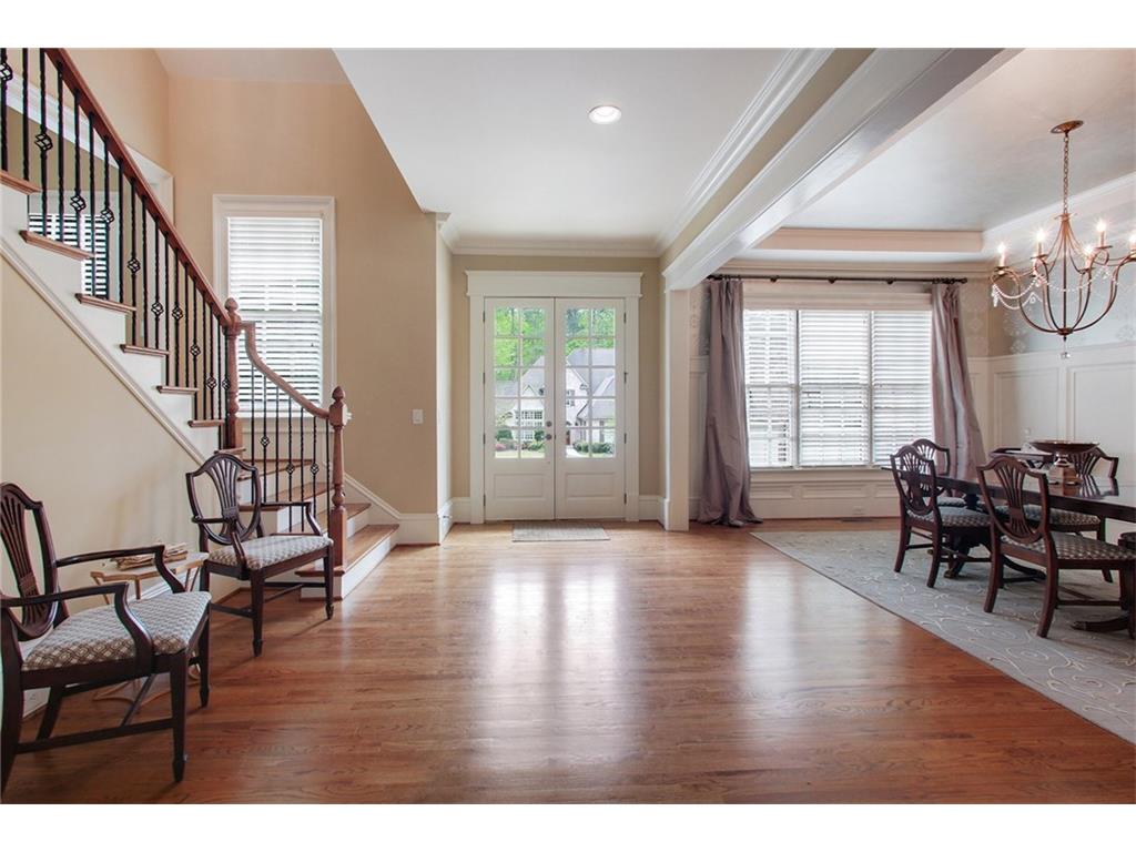 735 Glengate Place, Sandy Springs, GA 30328