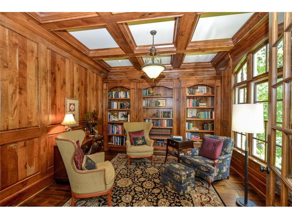 995 Winding Creek Trail, Sandy Springs, GA 30328