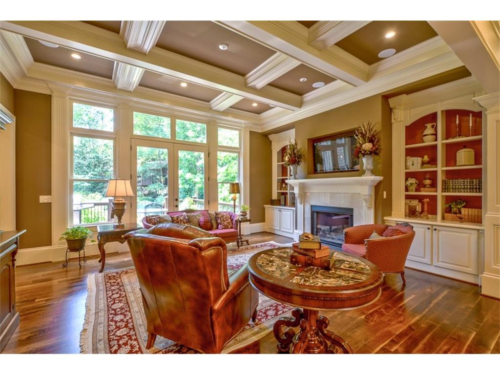 995 Winding Creek Trail, Sandy Springs, GA 30328