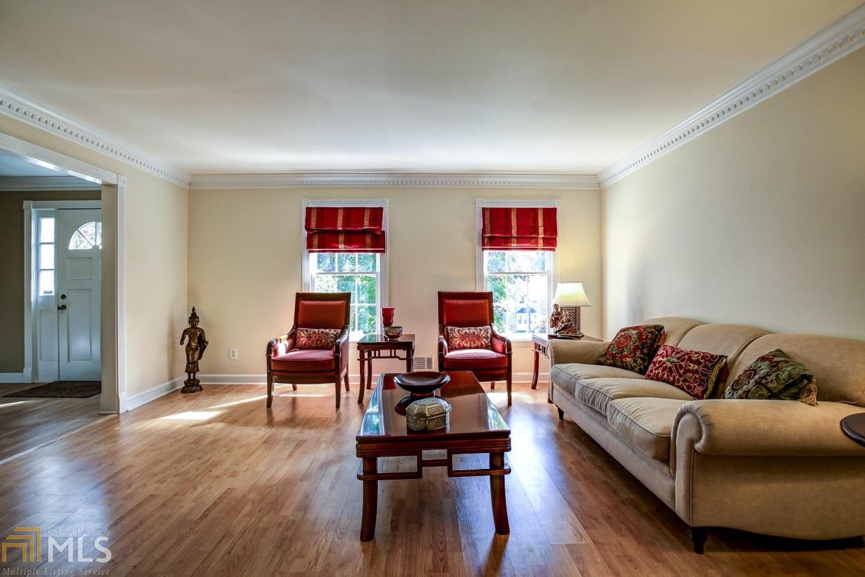 1756 Corners Cv, Dunwoody, GA 30338