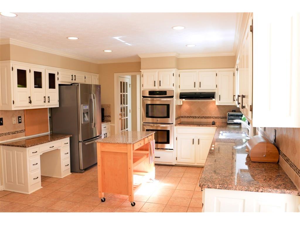 5098 Shadow Glen Court, Dunwoody, GA 30338