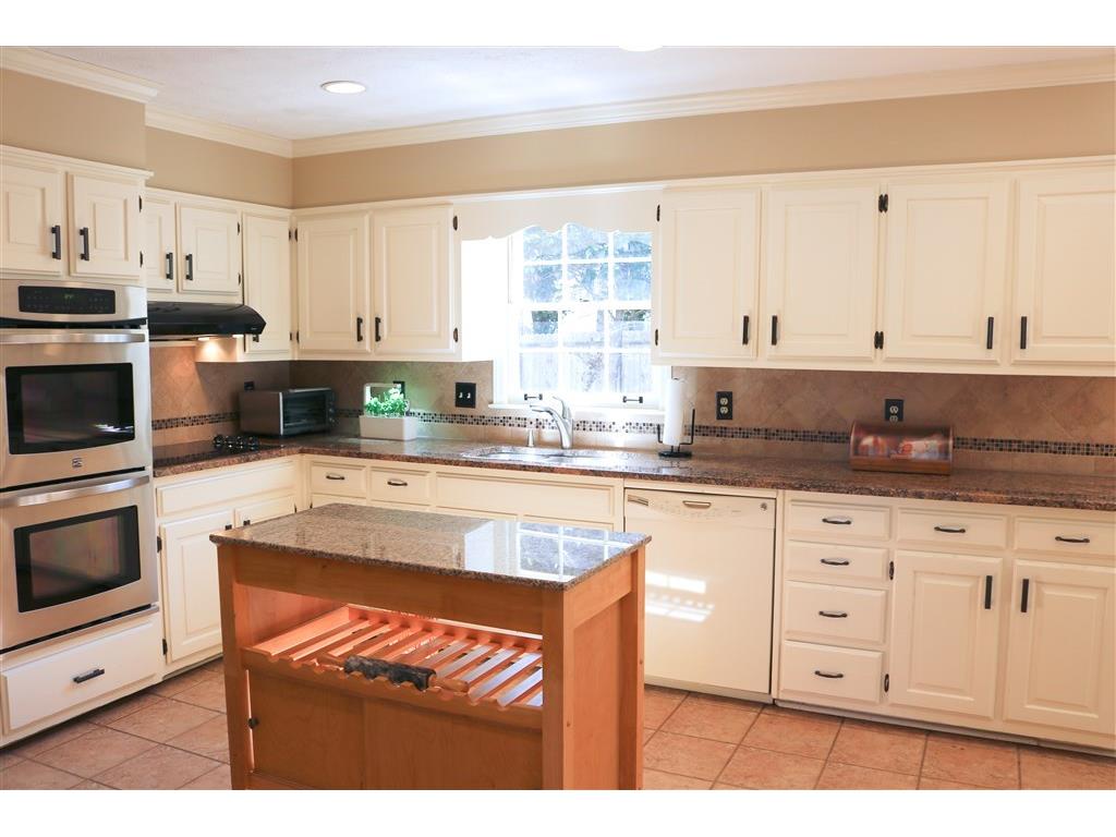 5098 Shadow Glen Court, Dunwoody, GA 30338