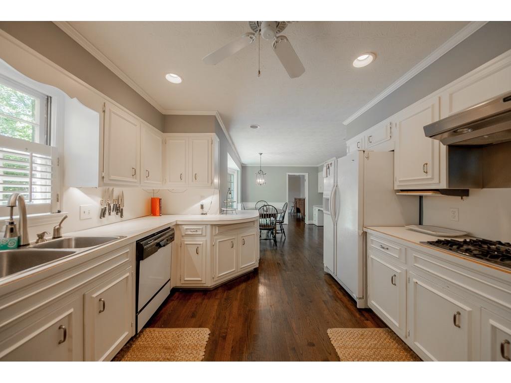 1878 Leiden Court, Dunwoody, GA 30338