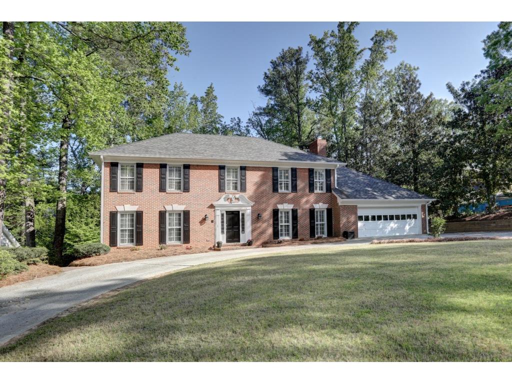 1532 Biddle Court, Dunwoody, GA 30338