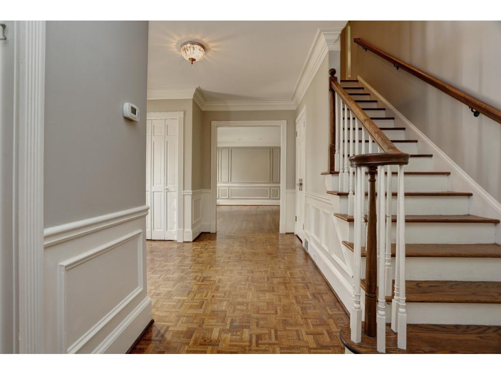 1532 Biddle Court, Dunwoody, GA 30338