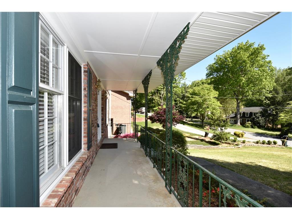 4918 Mill Brook Drive, Dunwoody, GA 30338