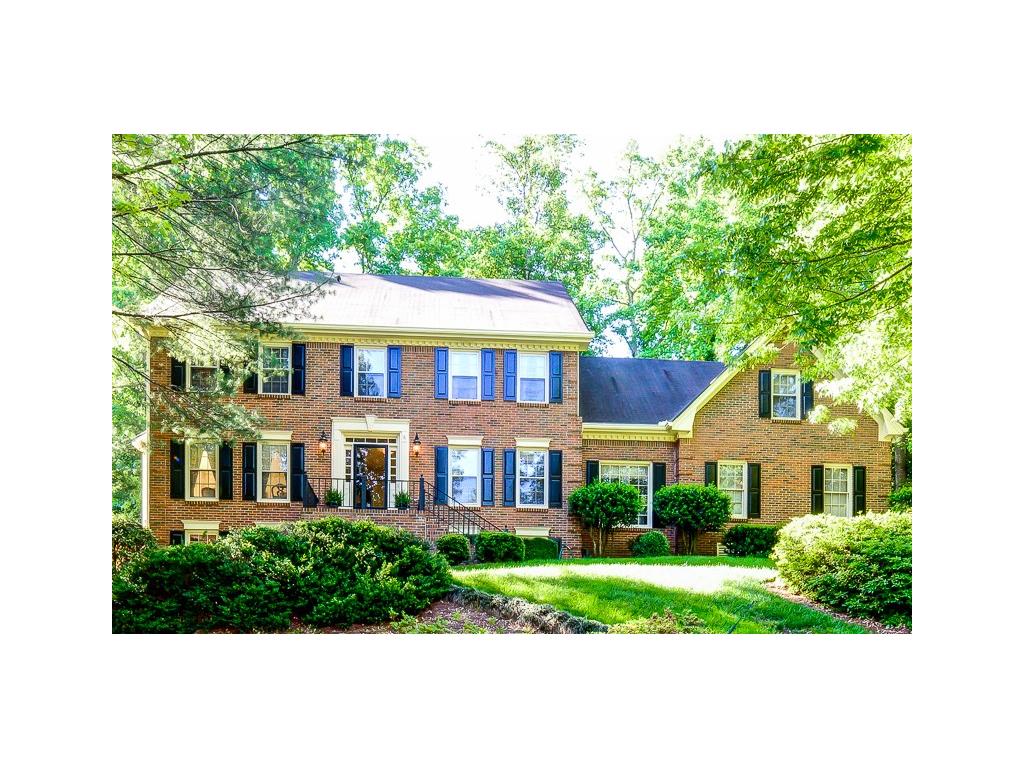 1565 Summerset Drive, Dunwoody, GA 30338