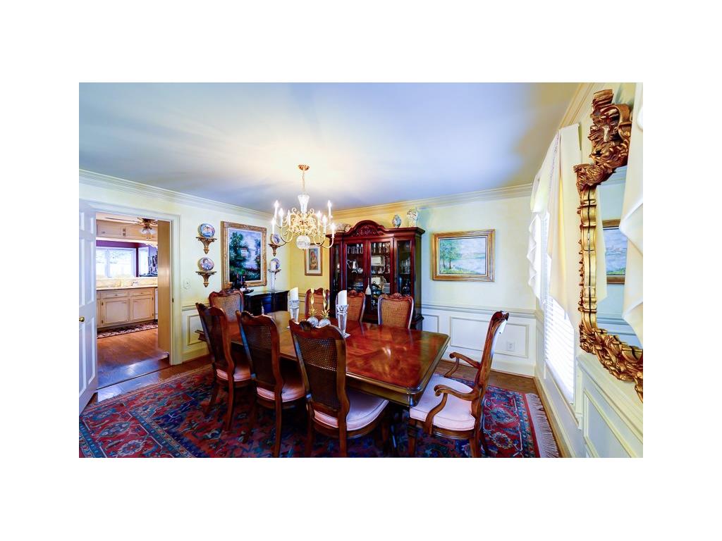 1565 Summerset Drive, Dunwoody, GA 30338