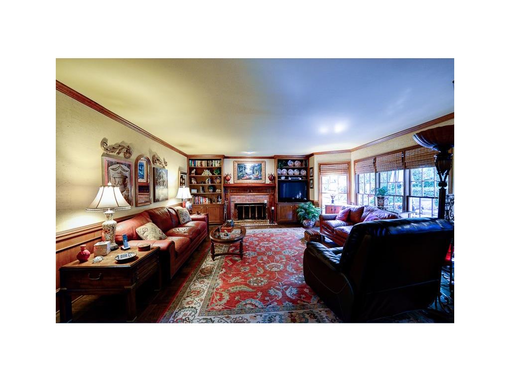 1565 Summerset Drive, Dunwoody, GA 30338