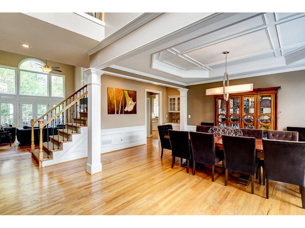 2377 Briarleigh Way, Dunwoody, GA 30338